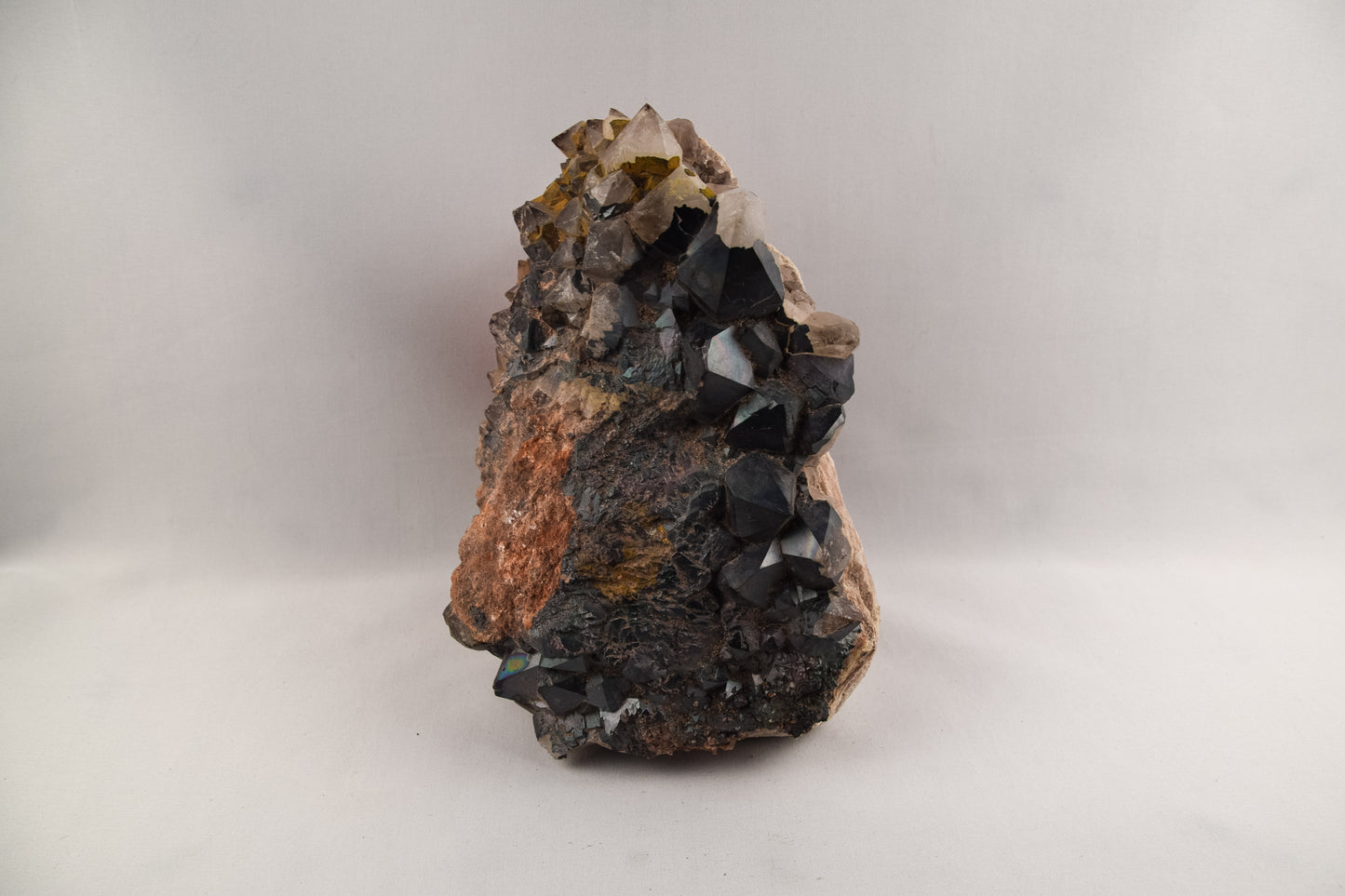 Bergkristal met Hematiet - LTH-071