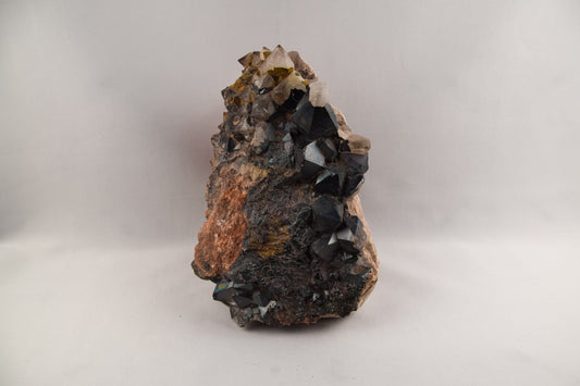 Bergkristal met Hematiet - LTH-071